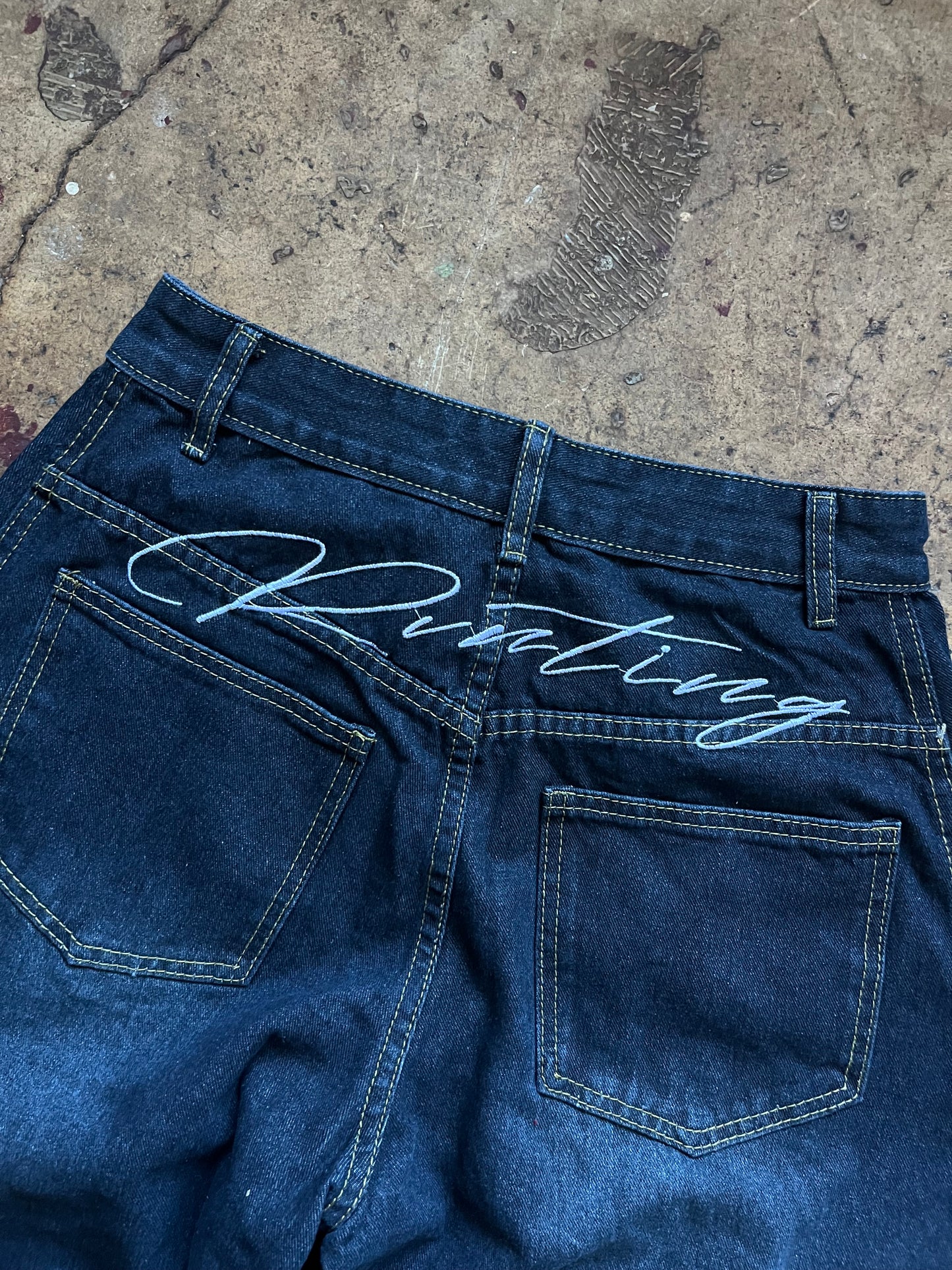 Vintage embroidery denim jeans